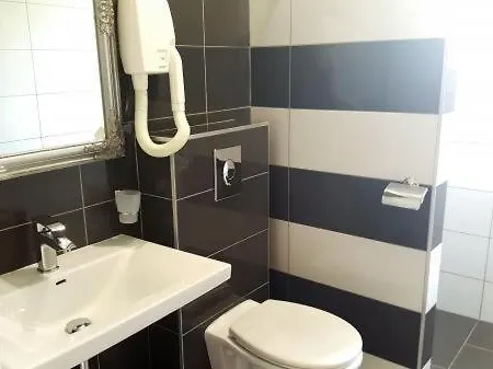 Studio In With Balcony, Air Condition, Wifi, Washing Machine Rovinj