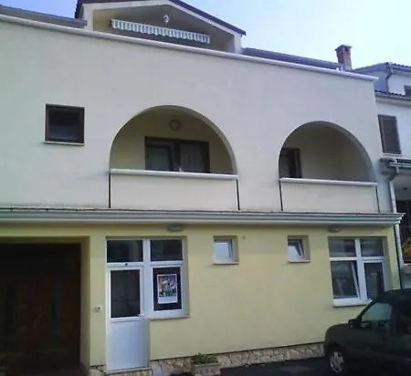 Apartman Studio In With Balcony, Air Condition, Wifi, Washing Machine